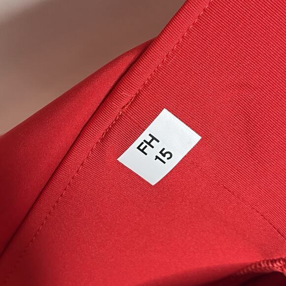 Under Armour Womens Woven Training Short Red Size Small Loose Athletic Running - Picture 5 of 7